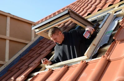 Pose de fenêtres de toit Velux à Domalain